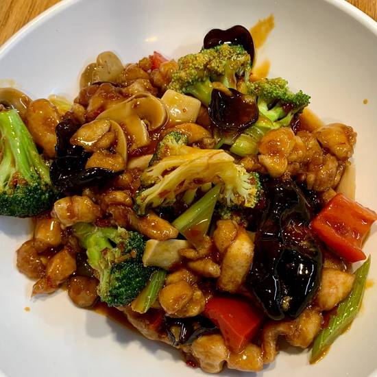 Chicken w. Garlic Sauce — Chengdu Famous Food Philadelphia